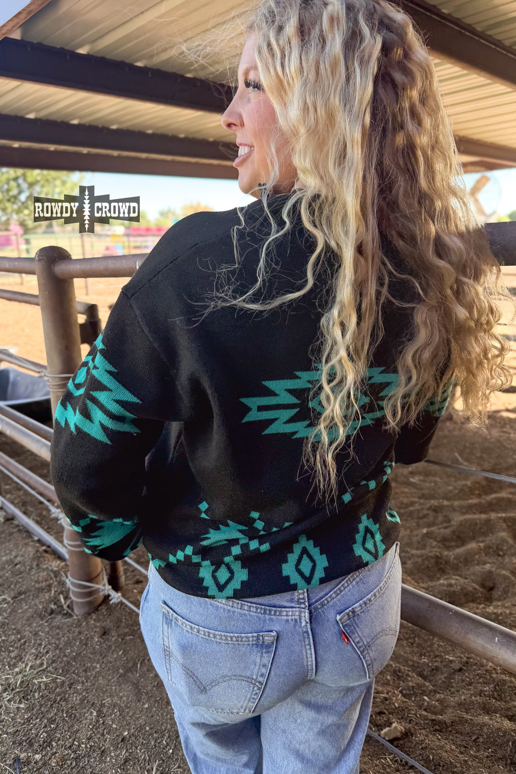 BLACK Calhoun Pullover