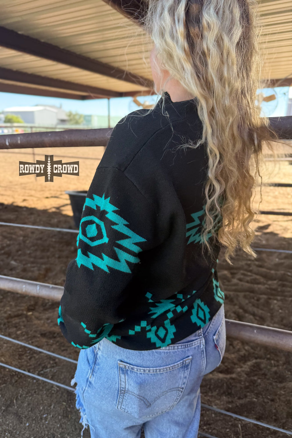 BLACK Calhoun Pullover